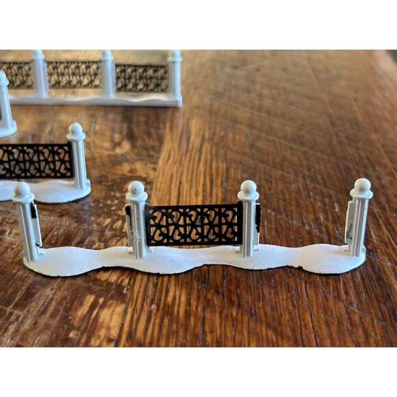 Village Wrought Iron Fence Set  4 Pieces Enameled Metal Miniature Garden Decor R - Picture 2 of 5